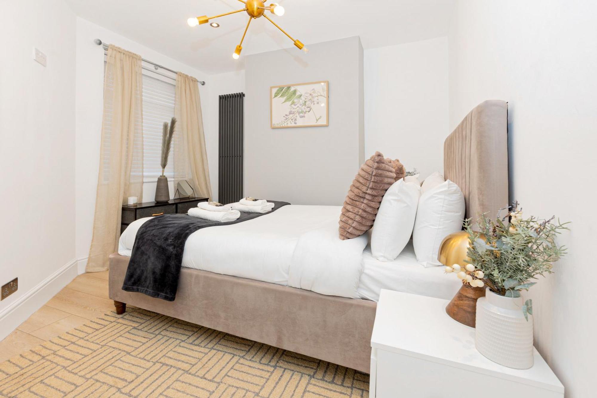 Classy 2br Btw Wimbledon & Streatham, 10 Min Tube Appartamento *